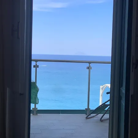 La Porta Delle Eolie * Capo dʼOrlando