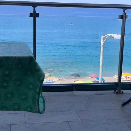 La Porta Delle Eolie